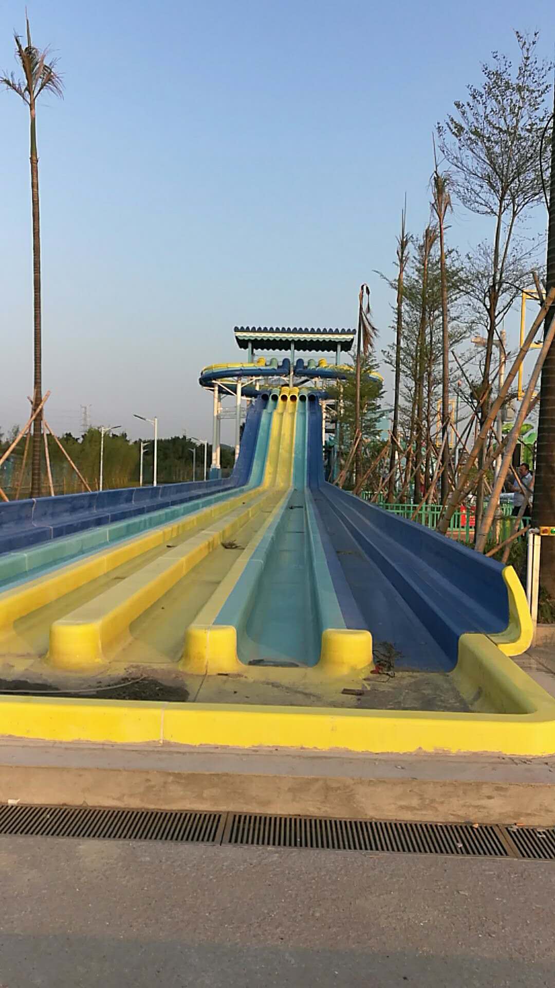 Taking customer to visit our water park in Guangzhou